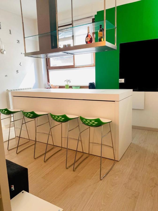 Torino Centro - La Casa Di Zoe Apartment Luaran gambar